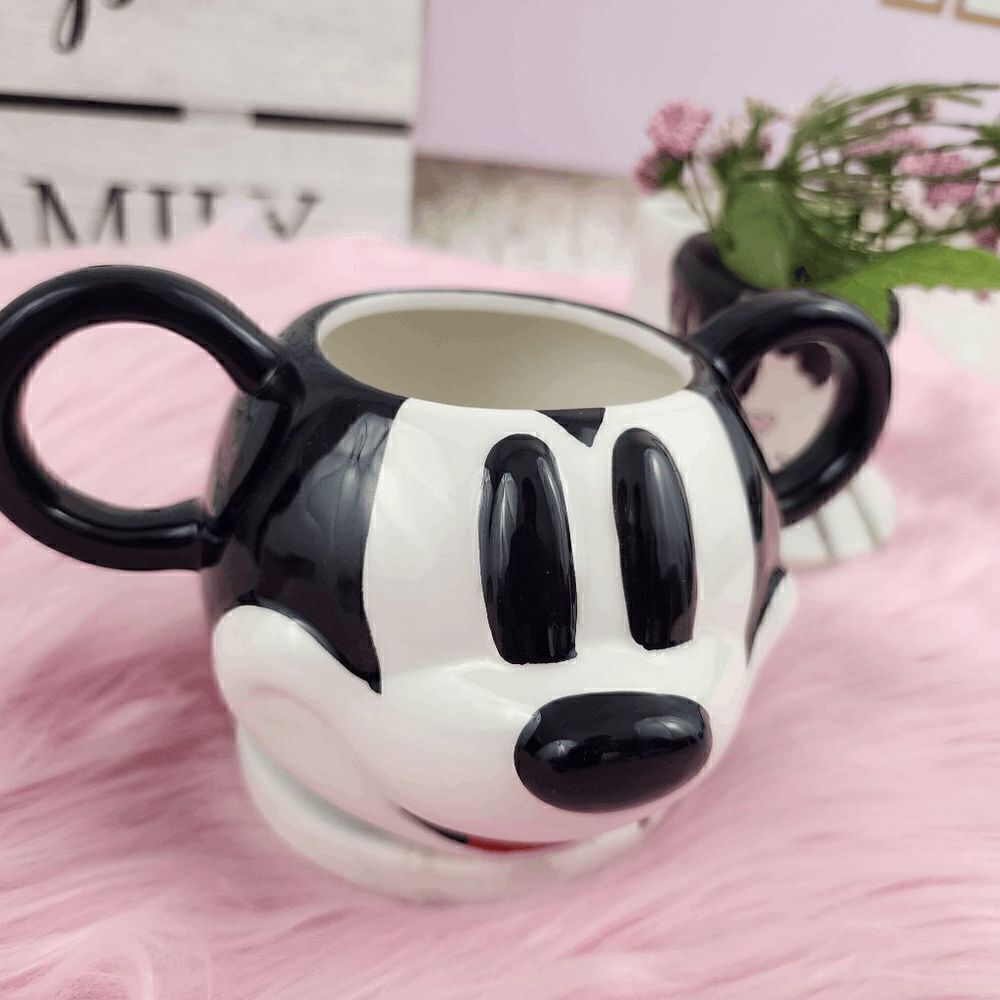 {Diney}{Mickey Mouse} Coffee Mug NWT